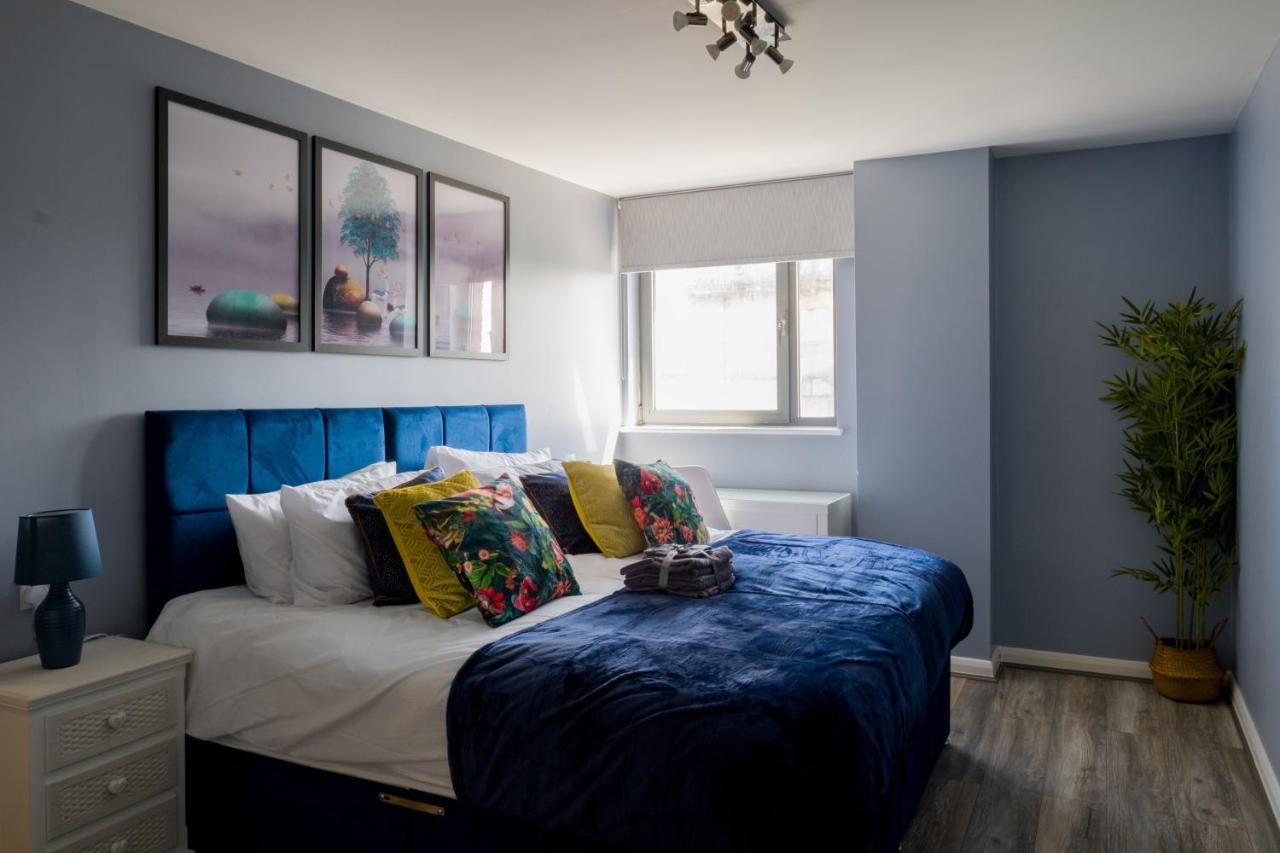 Pahuna Ghar Birmigham City 2 Bedroom Apartment- Short To Mid Term Let-Free Secure Parking Birmingham Ngoại thất bức ảnh